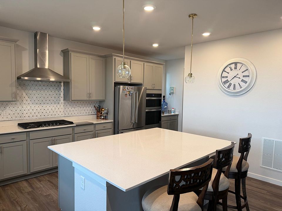 1st image of 1212 Loraine Cir S