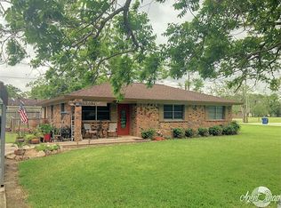 619 S Wilson St, Brazoria, TX 77422