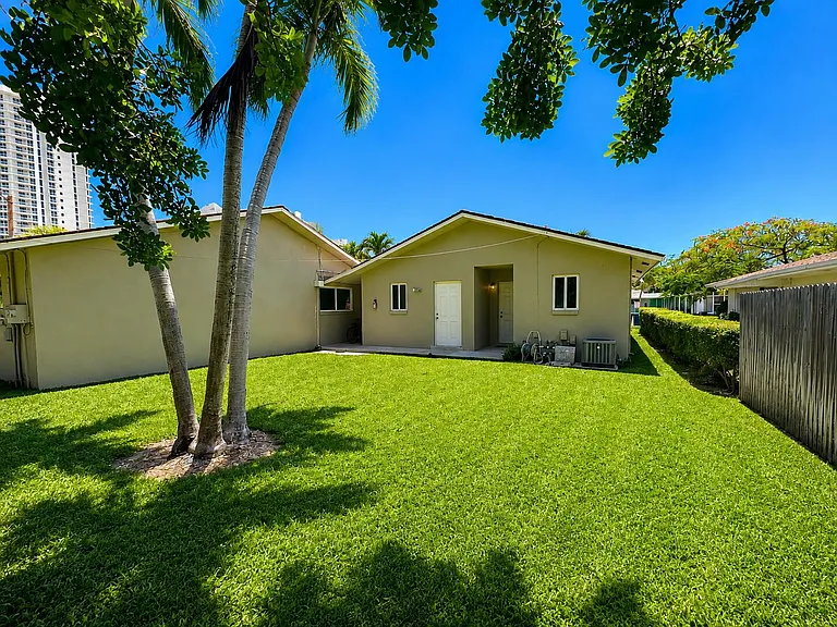 1232 Cabana Rd #1 — Photo 29