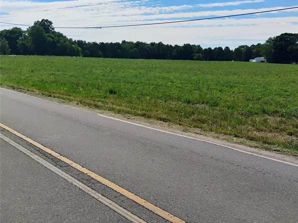 3823 Hickory Lincolnton Hwy, Newton, NC 28658
