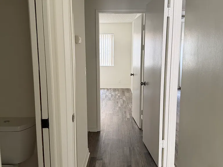533 Ashland Ave #104 — Photo 7