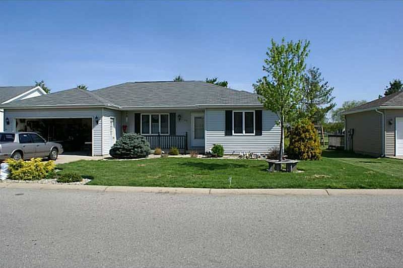 1st image of 714 W Gaston Dr
