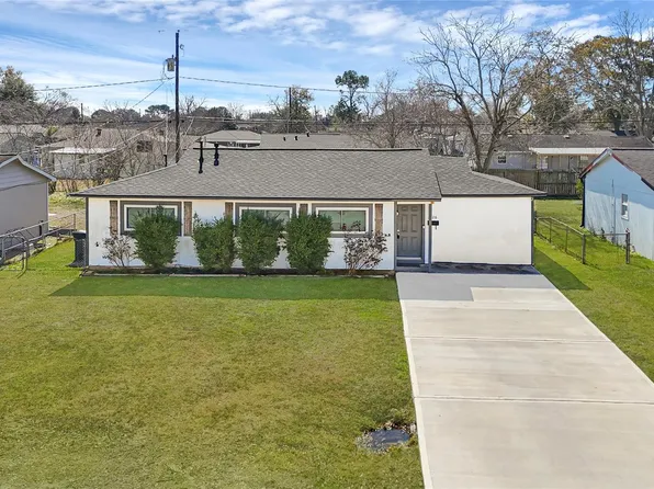 2126 Hillshire Dr, Deer Park, TX 77536