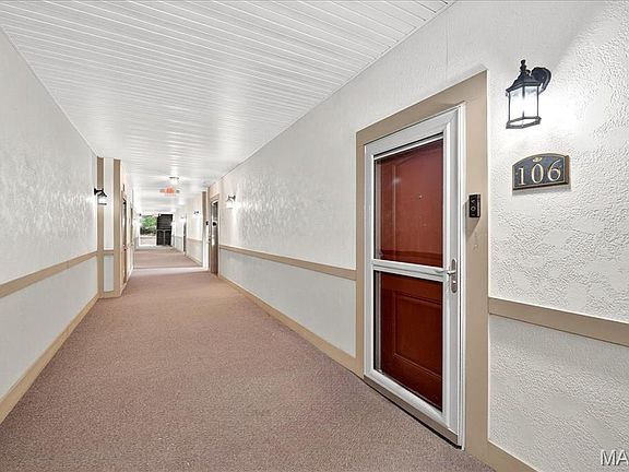 3rd image of 1507 S Old Highway 94 APT 106