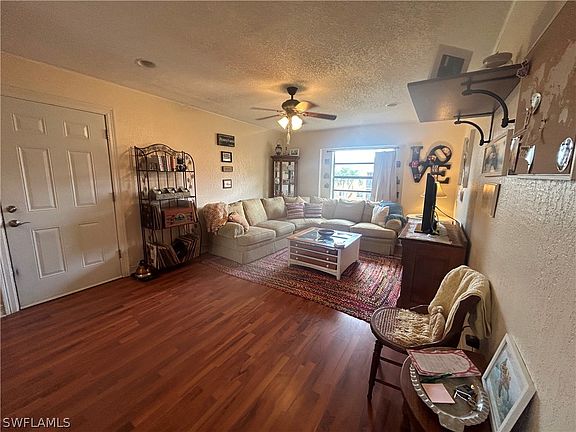 5th image of 12656 Kenwood Ln APT C