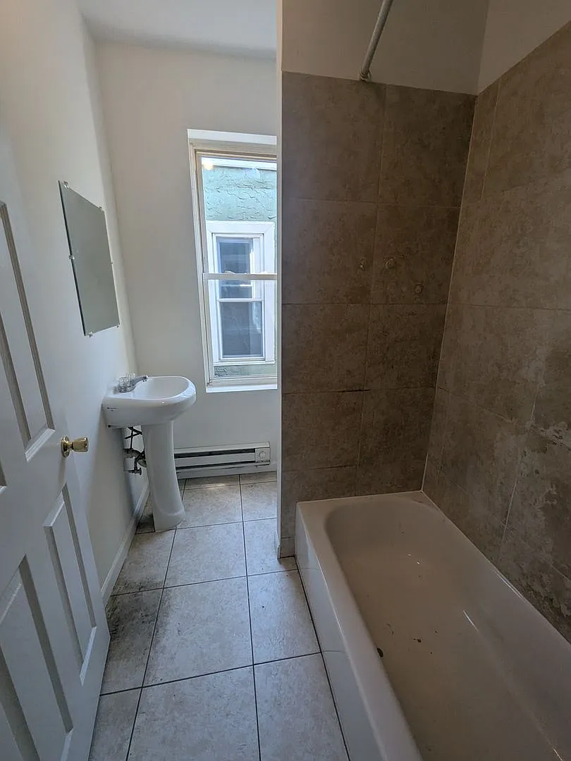 1734 Aberdeen St. — Photo 4