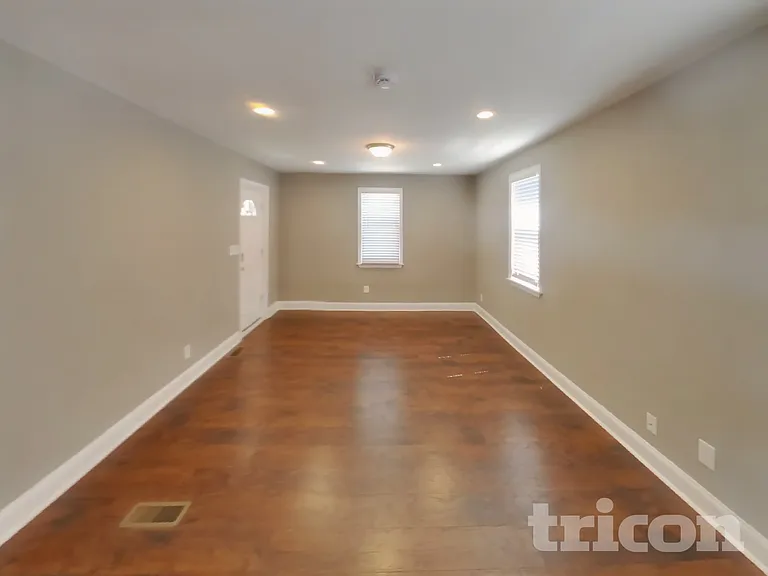 3017 Lavender Ave — Photo 3