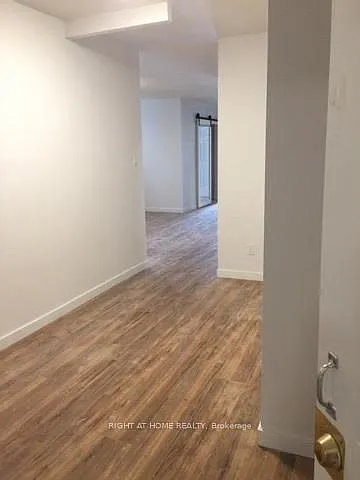 751 Queen St E #2 — Photo 2