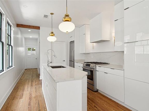 5th image of 7615 Hampson St #7615