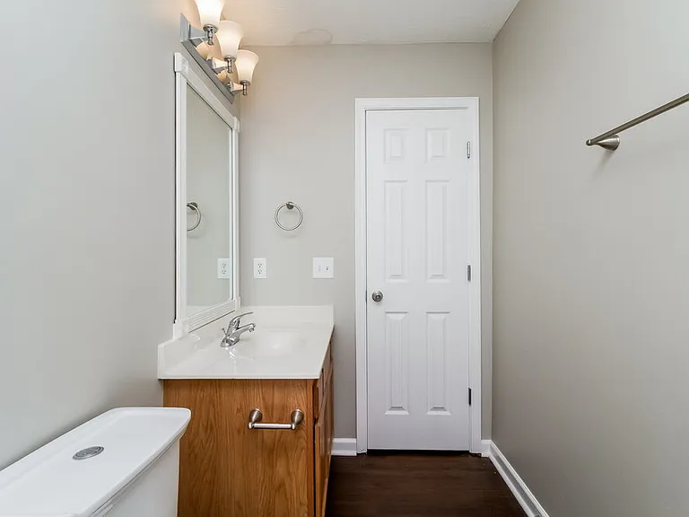 1609 London Gardens Ct — Photo 12
