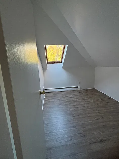3 bed, 1.5 bath, 600 sqft, $1,500 — Photo 3