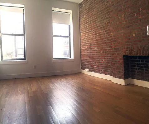 Rented by Loom Group | media 21