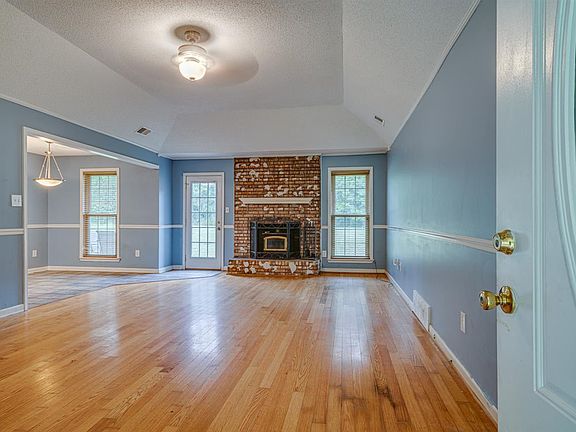 5th image of 227 Lake Shore Dr