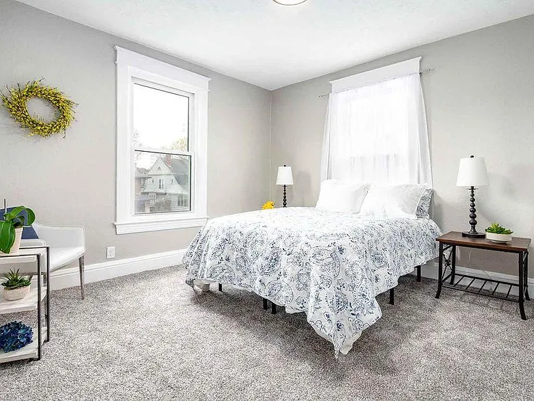 115 Marquette Ave — Photo 7