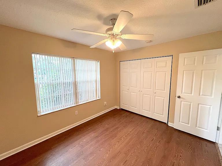 122 Parkview Dr — Photo 26