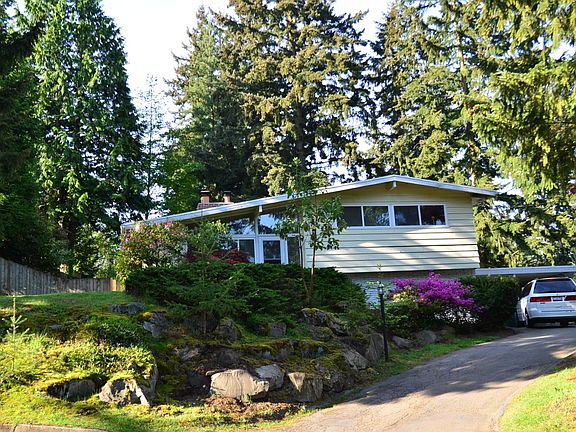 2nd image of 14017 SE 37th Pl