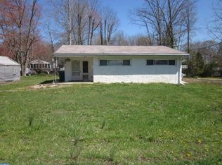 3910 Pine Ave, Levittown, PA 19056