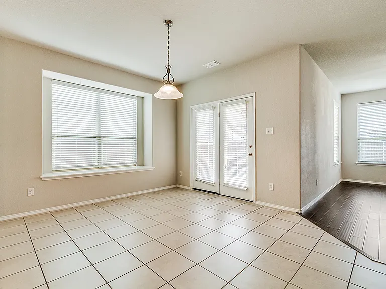 1900 Outpost Creek Ln — Photo 19