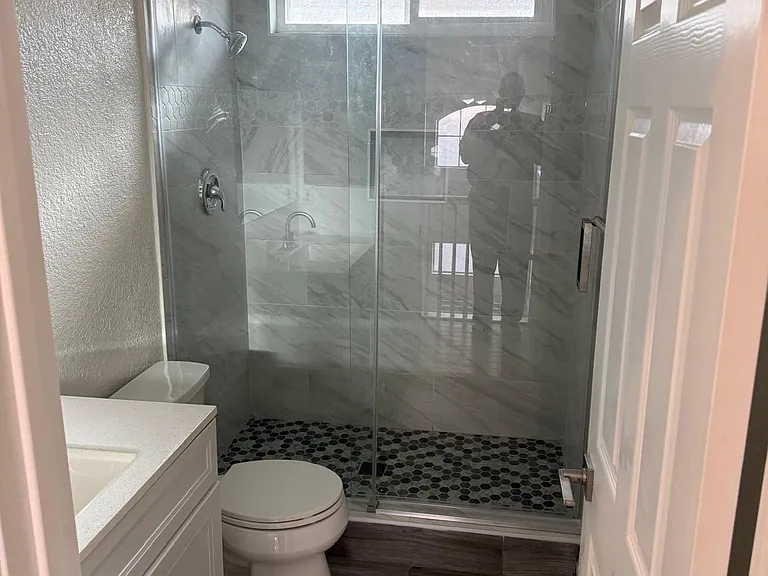 1641 Wesley Way — Photo 27
