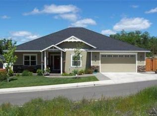 1287 Poppy Ridge Dr, Eagle Pt, OR 97524