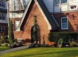 50 The Crescent APT B2, Babylon, NY 11702