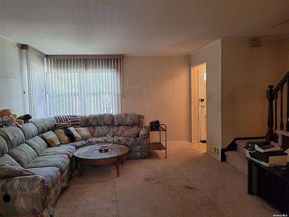 3rd image of 67-23 214th St