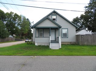 34 Park Dr, Riverside, RI 02915