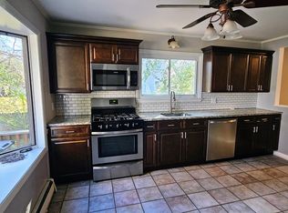 5913 7th St, Mays Landing, NJ 08330