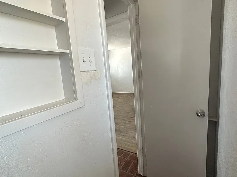 1001 Walnut Dr — Photo 3