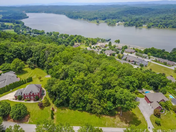 Brentwood Way, Kingston, TN 37763