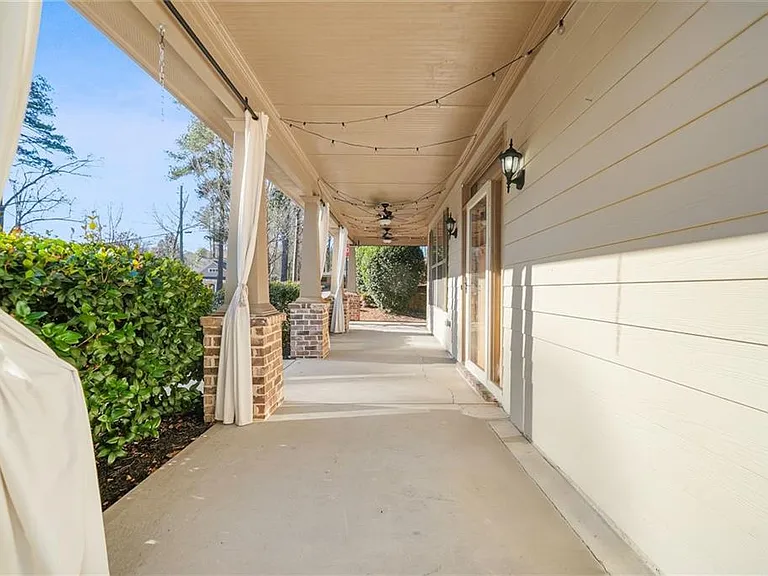2439 Muirfield Pl — Photo 5