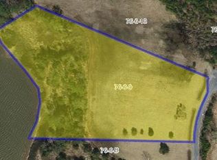 9 Mink Farm Rd, Onancock, VA 23417