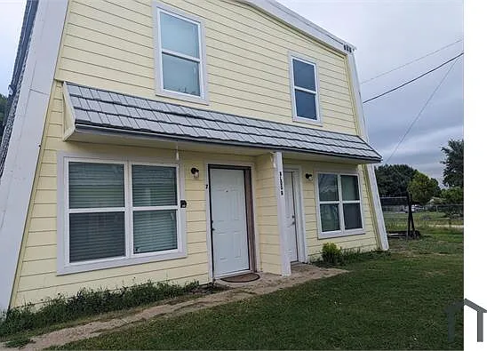 2916 Ruidosa Ave #5