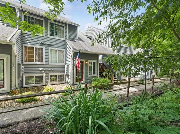 2010 S Ridge Ter, Hidden Valley, PA 15502