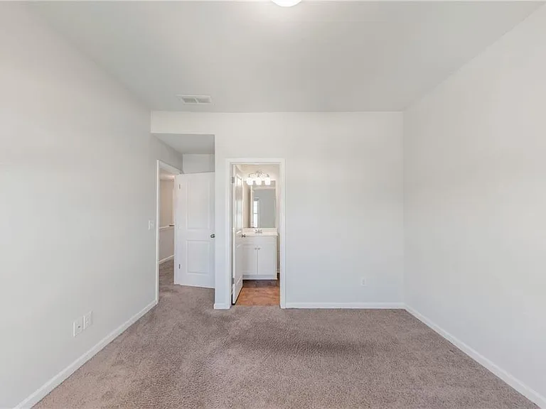 3625 Hawthorne Ter — Photo 22
