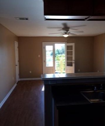 3rd image of 2647 N Galvez St