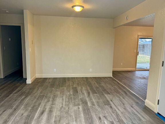 2nd image of 620 Wawona St