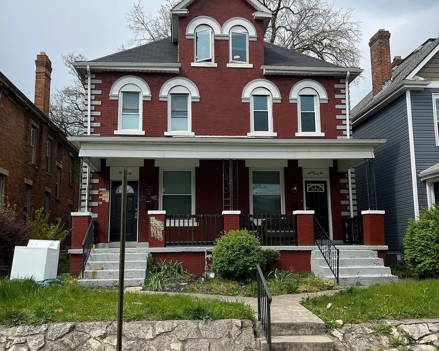 1540-1542 Clifton Ave — Photo 2