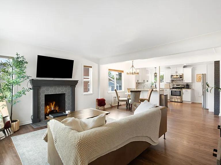 3143 Sheridan Blvd #ENTIRE PROPERTY — Photo 8