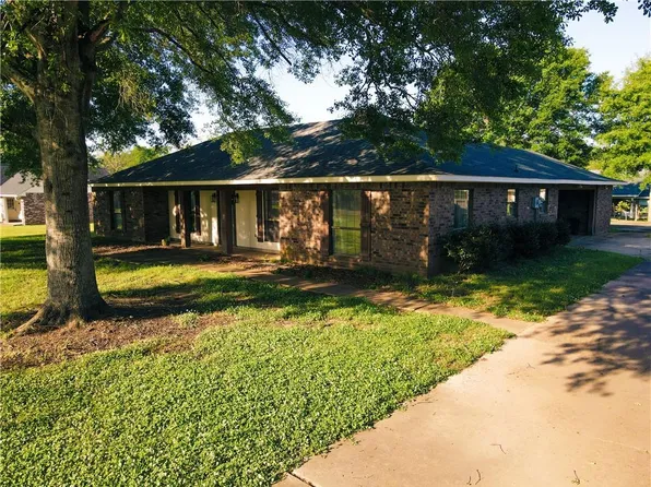 631 Woodside Ave, Marksville, LA 71351