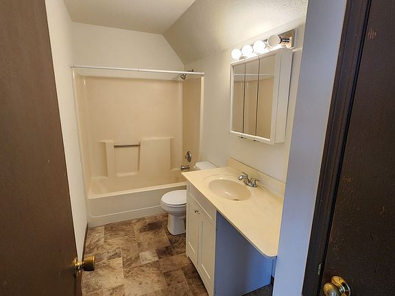 4th image of 1521 11th St S APT 1