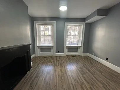 19 E Centre St #1