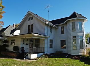223 N Main St, Stockton, IL 61085