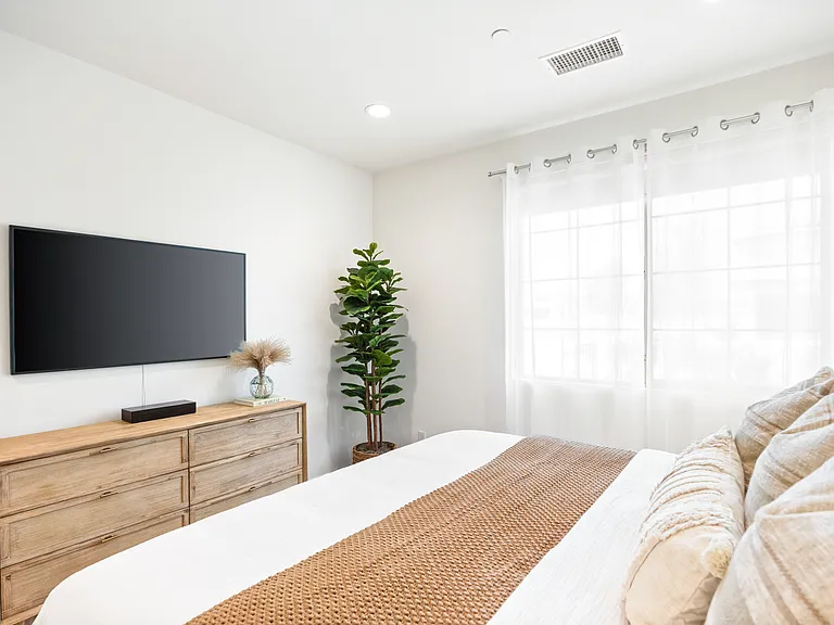 Master Suite 1