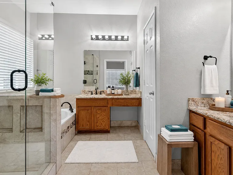 9787 Old Field Dr — Photo 6