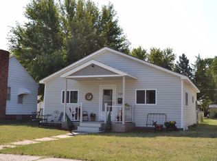 538 E Oakdale Ave, Russell, KS 67665