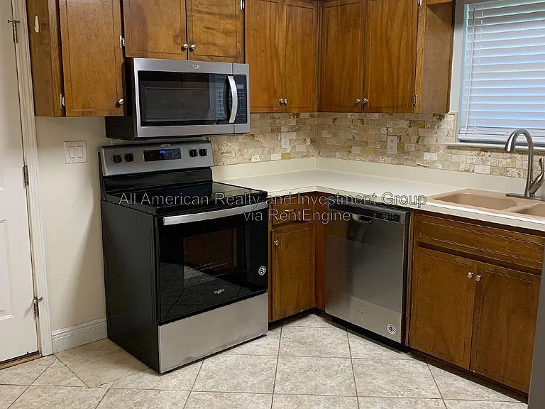 228 Echo Cir — Photo 3