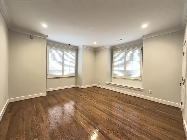 42 Greythorne Woods Cir — Photo 13
