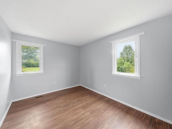 4th image of 10814 Kathy Dr