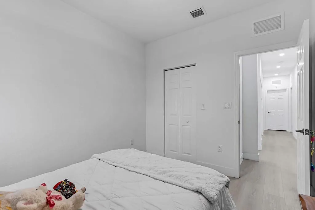 4 bed, 2.5 bath, 1778 sqft, $3,500 — Photo 1